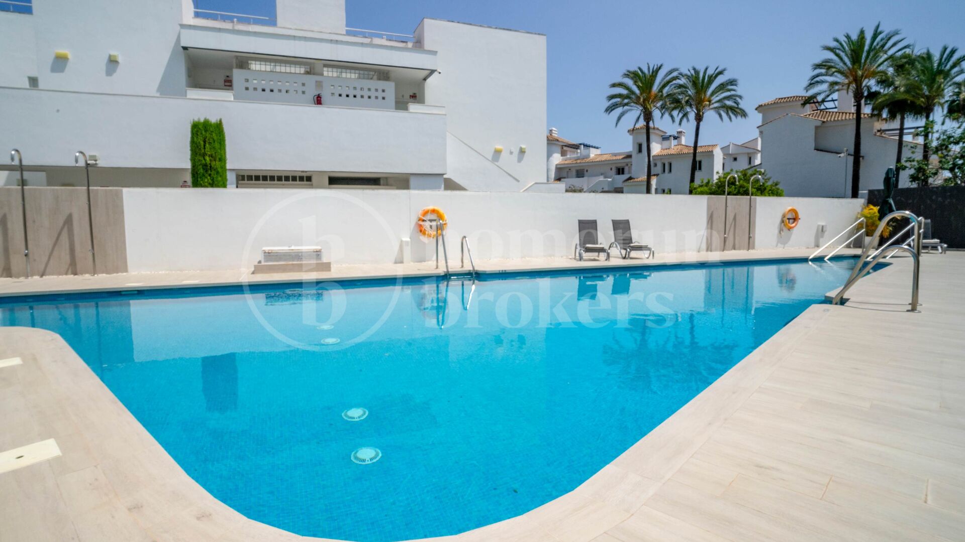 Marein Townhouse - Modernt Radhus med 3 Sovrum i Nueva Andalucía