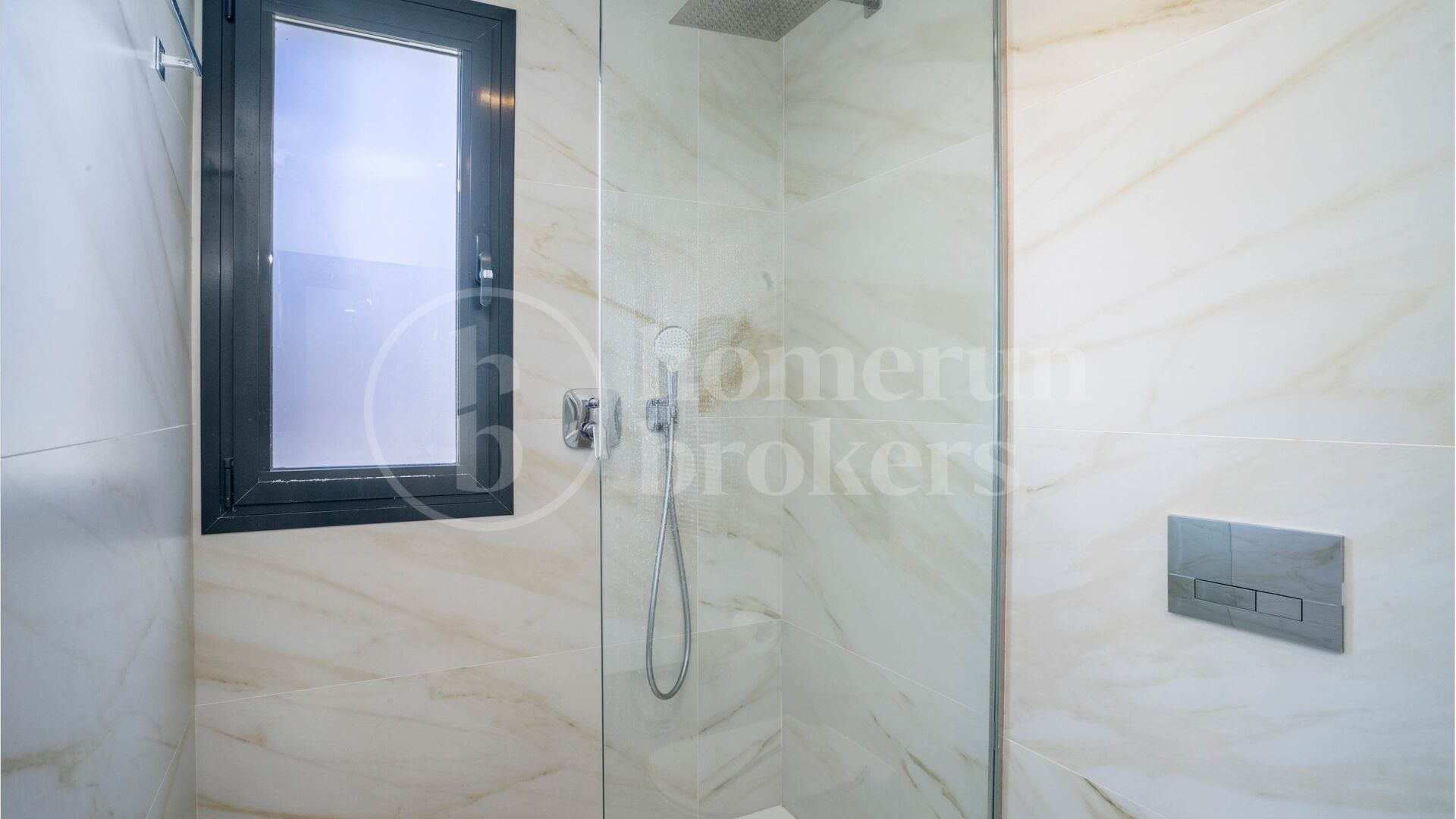 Marein Townhouse - Modernt Radhus med 3 Sovrum i Nueva Andalucía