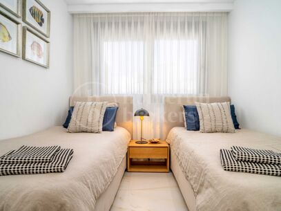 Marein Townhouse - Modernt Radhus med 3 Sovrum i Nueva Andalucía