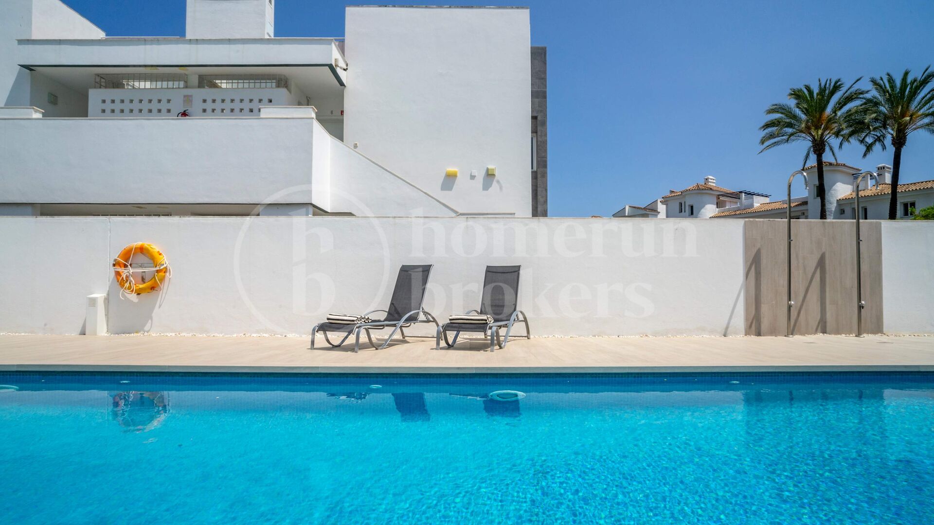Marein Townhouse - Modernt Radhus med 3 Sovrum i Nueva Andalucía