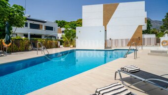 Marein Townhouse - Modernt Radhus med 3 Sovrum i Nueva Andalucía