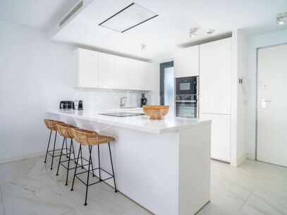 Marein Townhouse - Modernt Radhus med 3 Sovrum i Nueva Andalucía