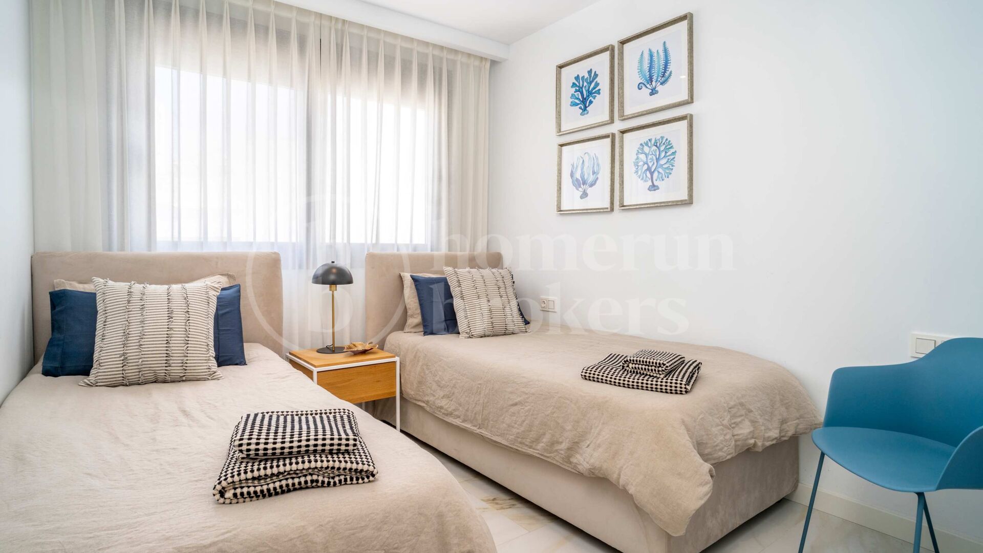 Marein Townhouse - Modernt Radhus med 3 Sovrum i Nueva Andalucía