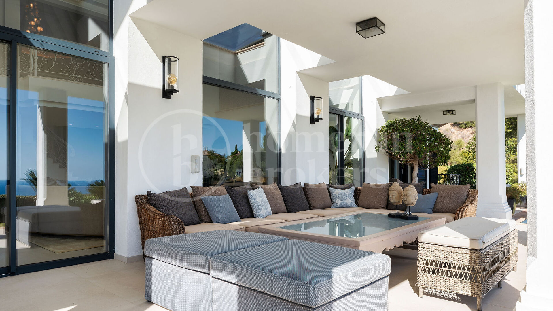 Villa Renata – Luxury Villa for Sale in Marbella Hill Club