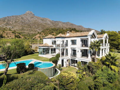 Villa Renata – Luxury Villa for Sale in Marbella Hill Club