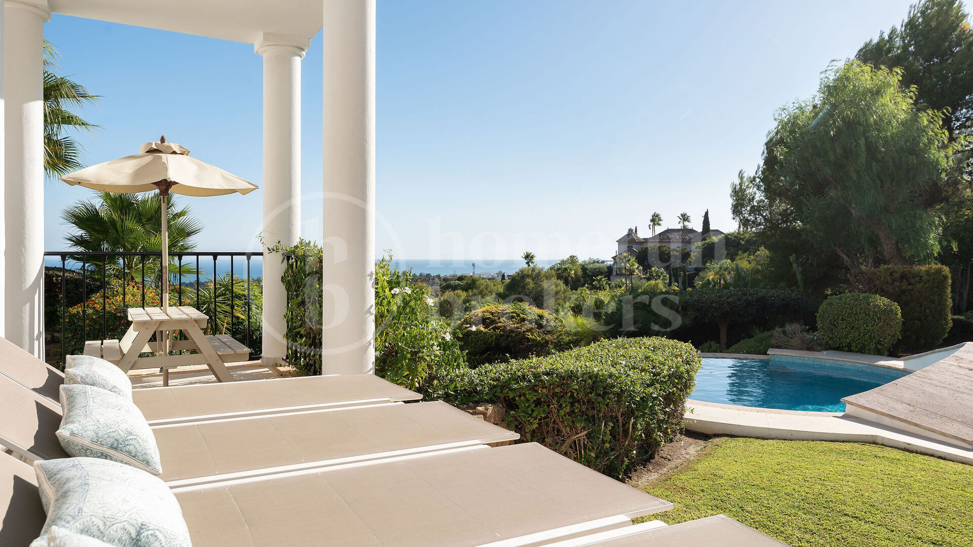 Villa Renata – Luxury Villa for Sale in Marbella Hill Club