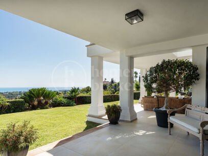 Villa Renata – Luxury Villa for Sale in Marbella Hill Club