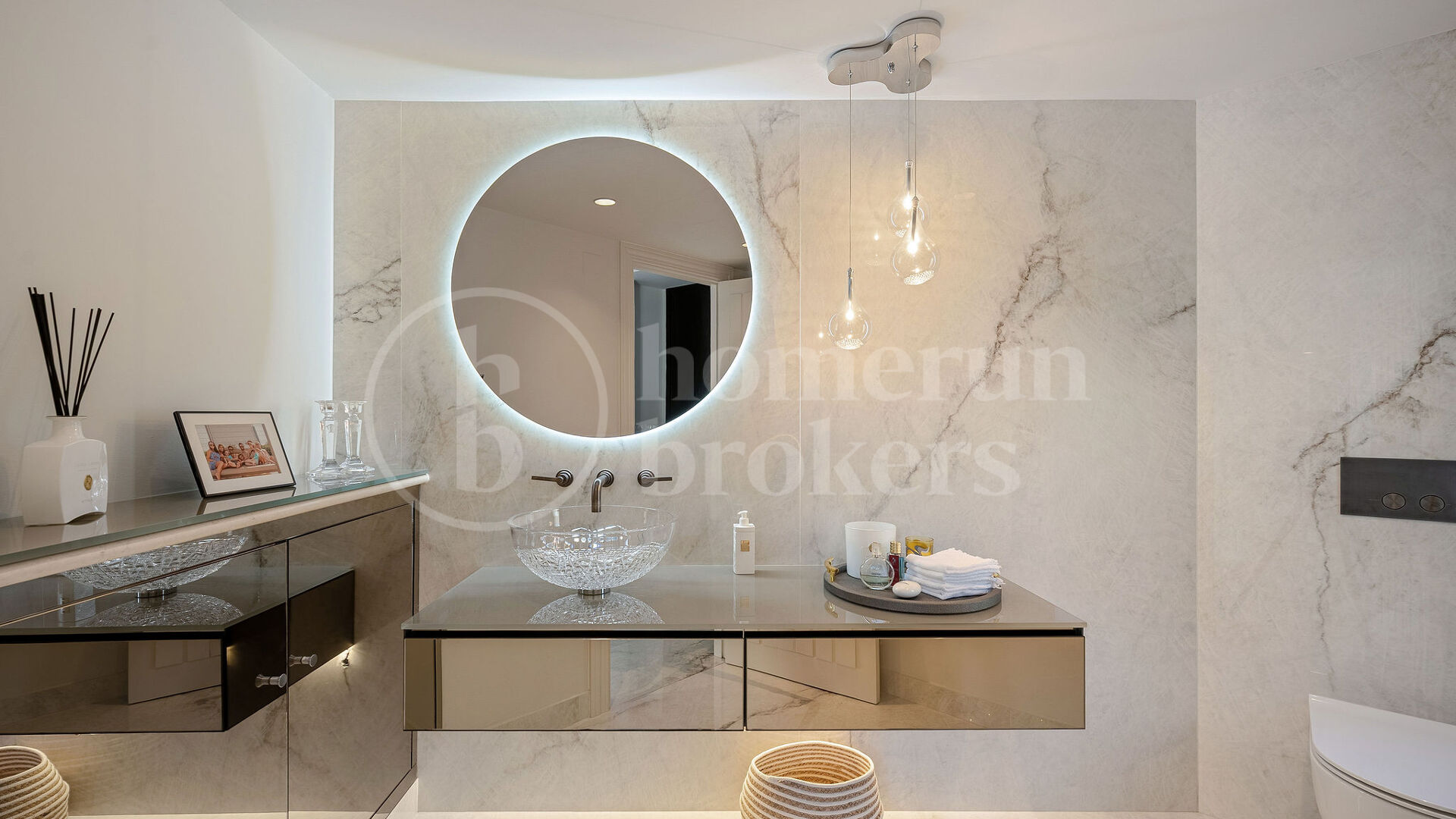 Villa Renata – Luxury Villa for Sale in Marbella Hill Club