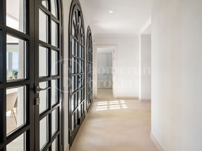 Villa Renata – Luxury Villa for Sale in Marbella Hill Club