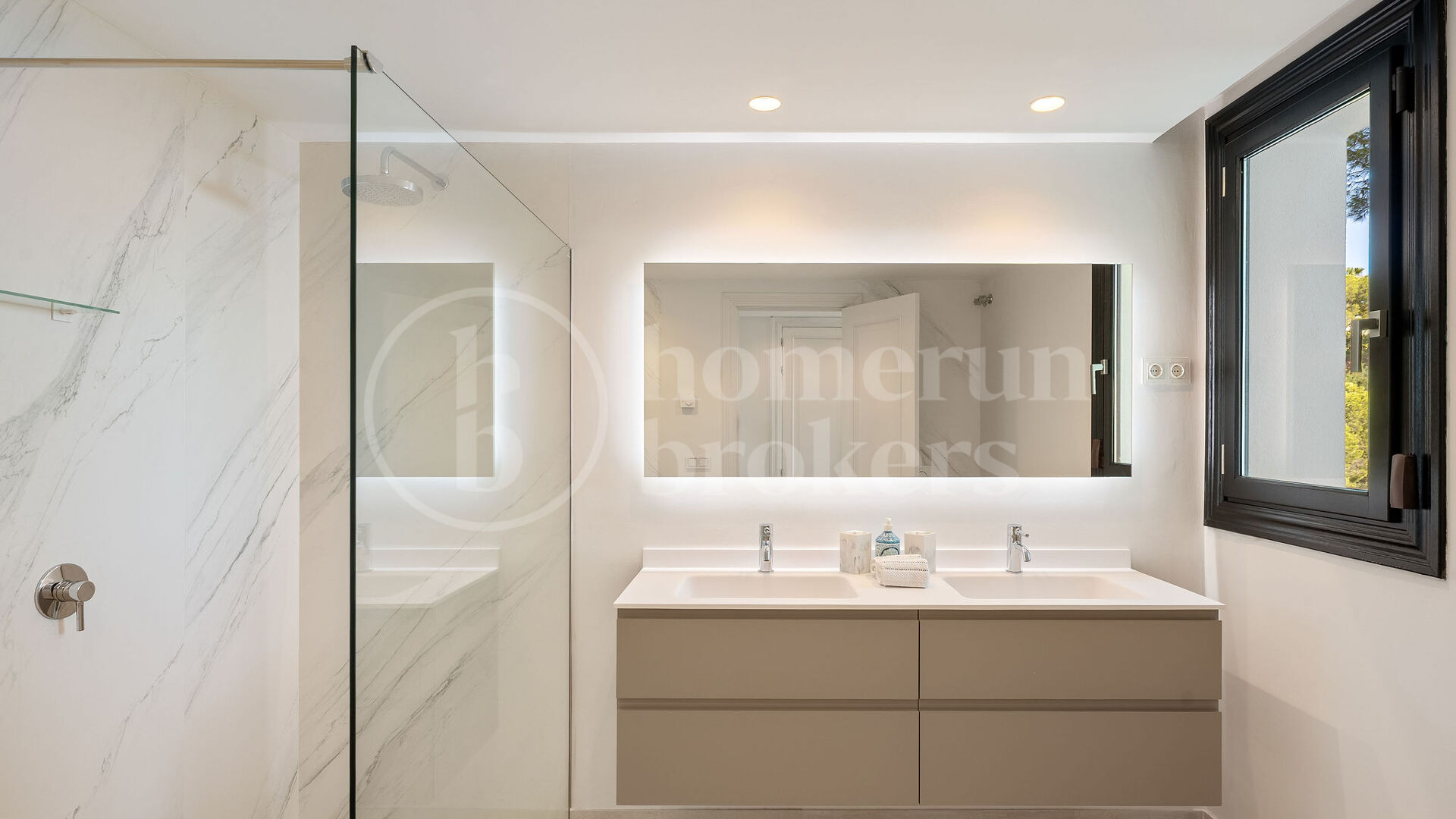 Villa Renata – Luxury Villa for Sale in Marbella Hill Club