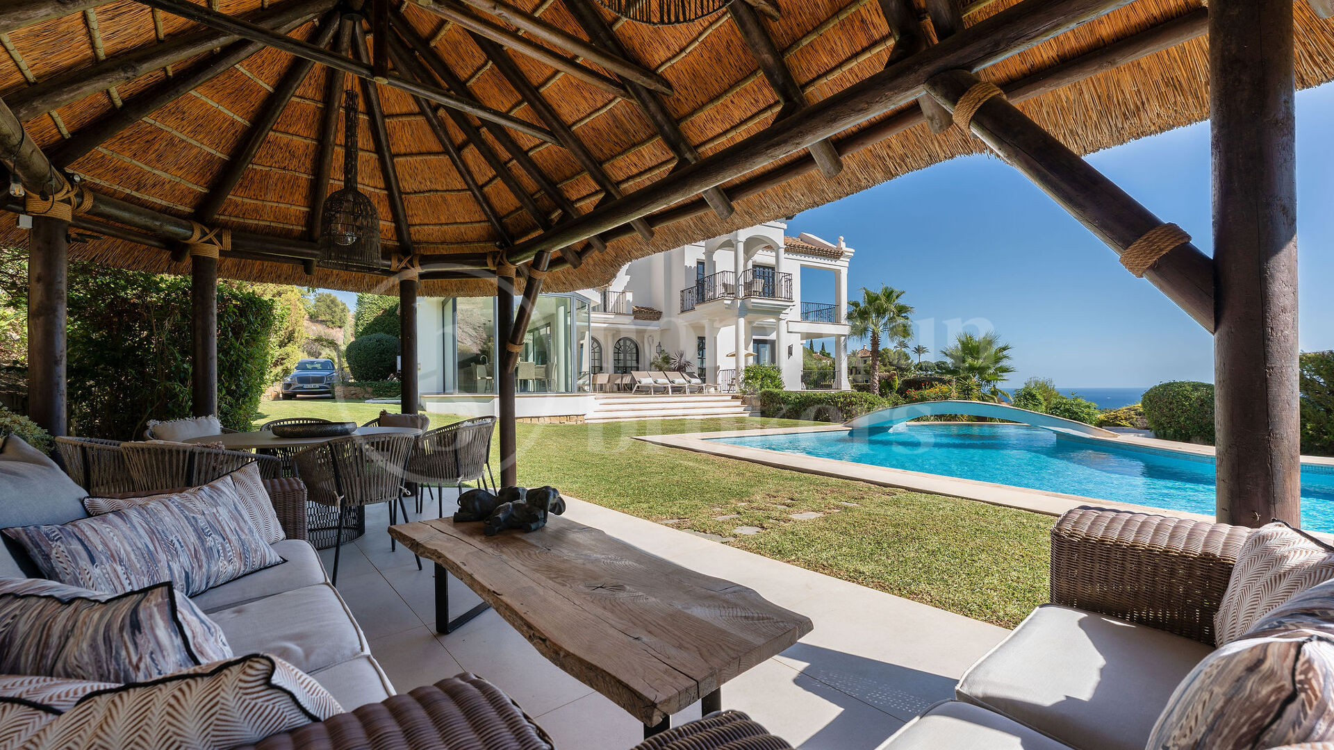 Villa Renata – Luxury Villa for Sale in Marbella Hill Club