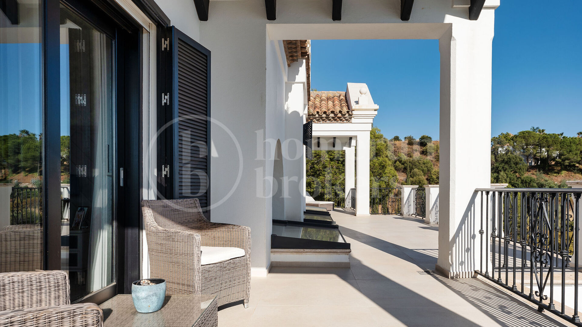 Villa Renata – Luxury Villa for Sale in Marbella Hill Club