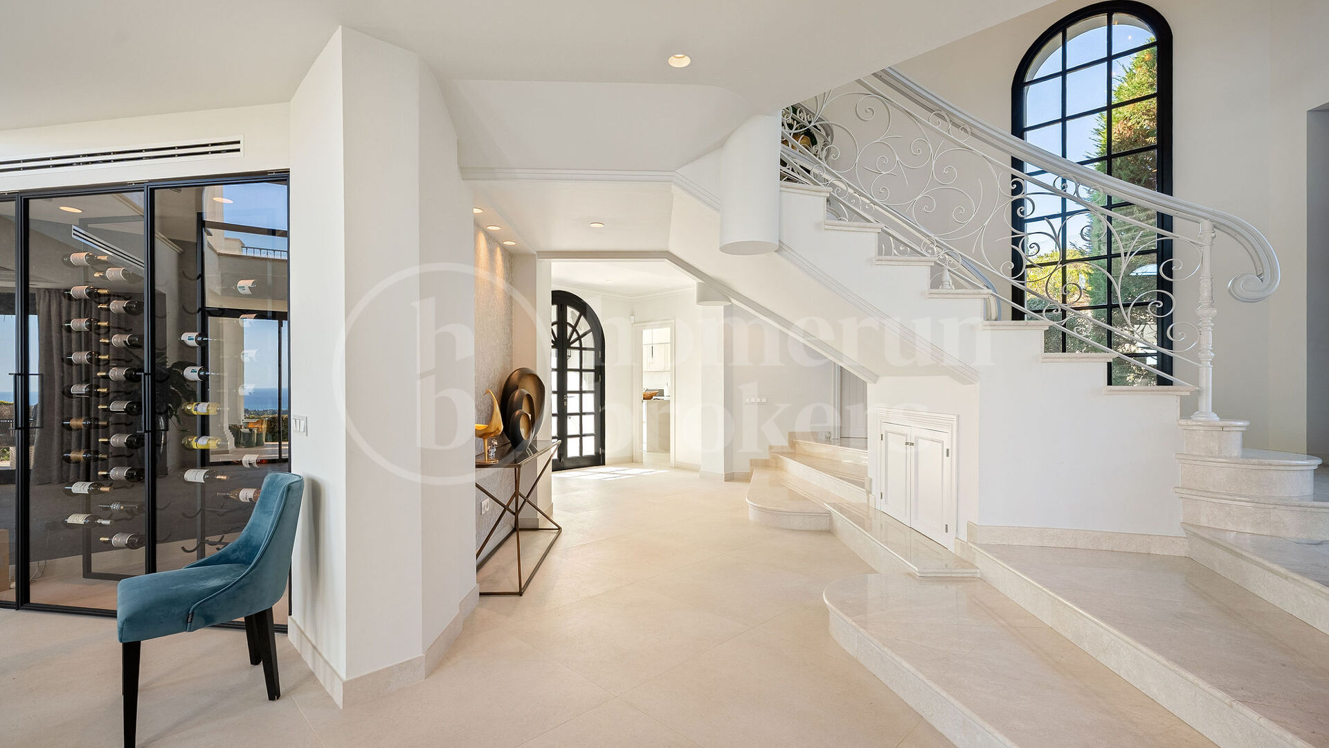 Villa Renata – Luxury Villa for Sale in Marbella Hill Club