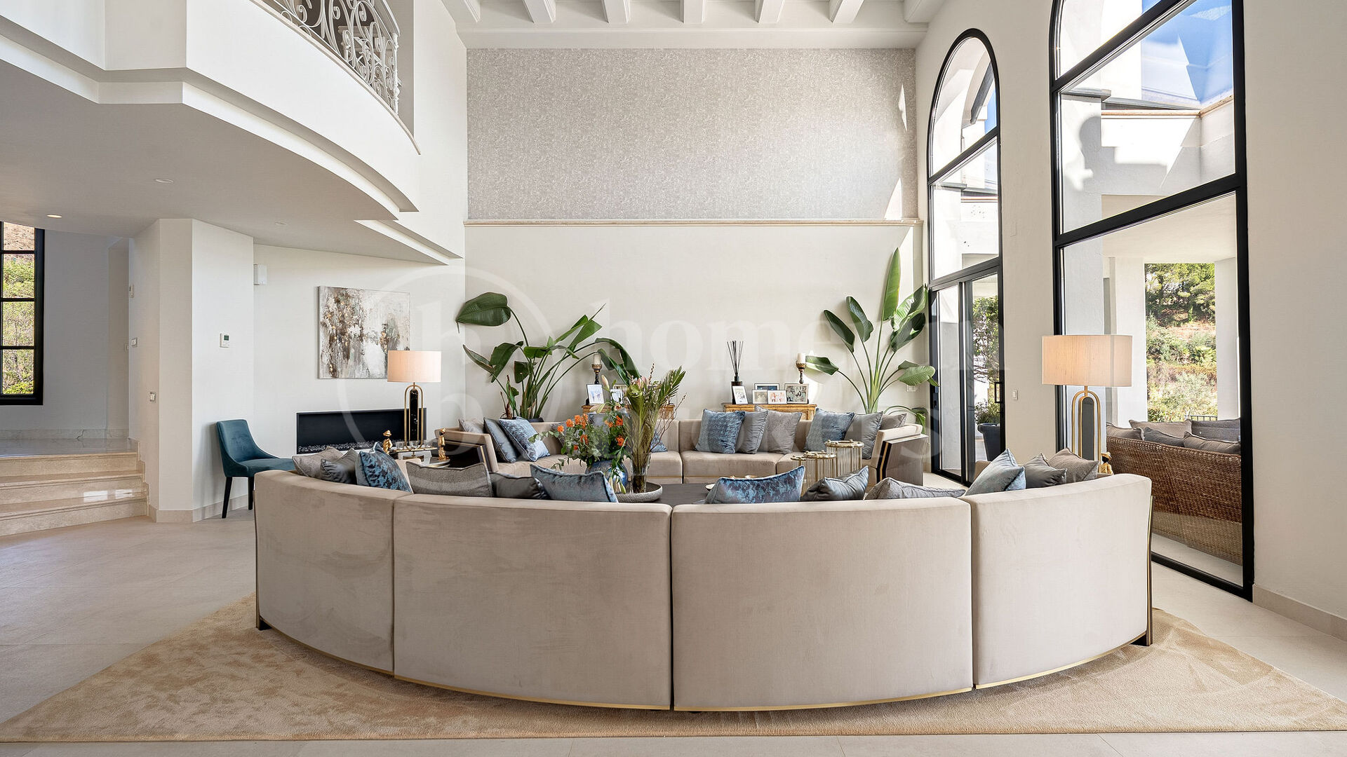 Villa Renata – Luxury Villa for Sale in Marbella Hill Club