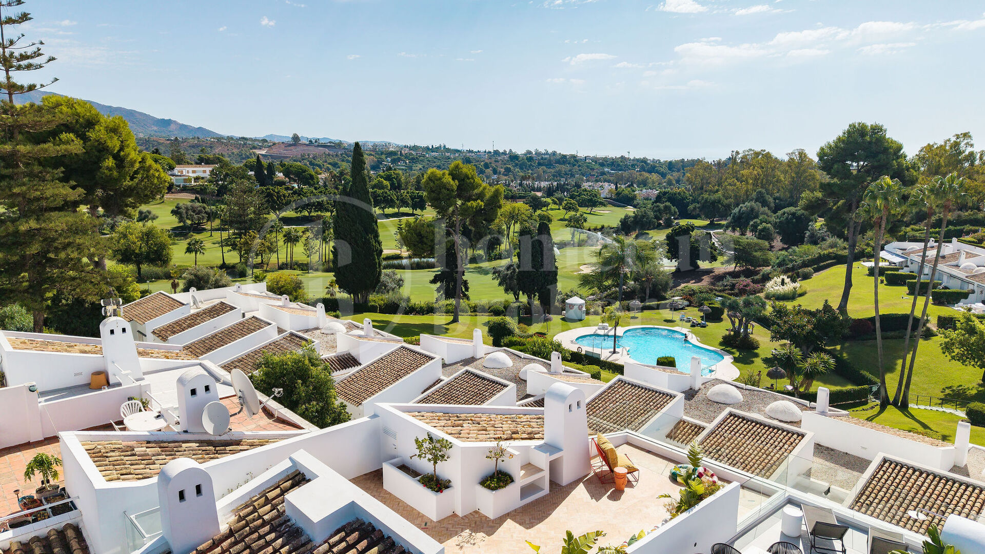 Casa Los Dragos – Luxury Fully Renovated Penthouse in Nueva Andalucia