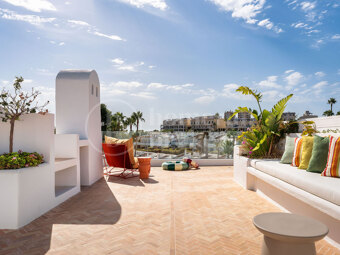Casa Los Dragos – Luxury Fully Renovated Penthouse in Nueva Andalucia