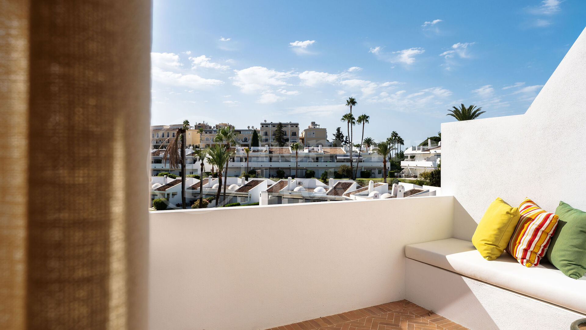 Casa Los Dragos – Luxury Fully Renovated Penthouse in Nueva Andalucia