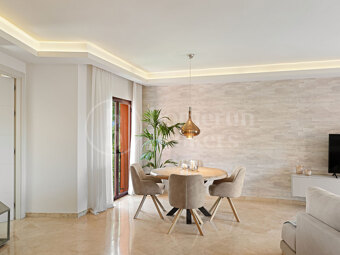 Penthouse Playa – Renovated Beachfront Penthouse in Marbella East