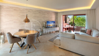 Penthouse Playa – Renovated Beachfront Penthouse in Marbella East