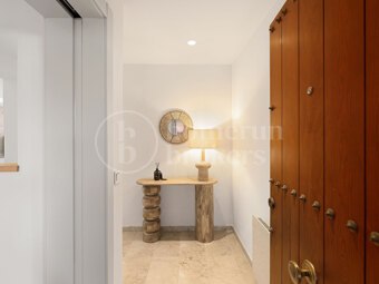Penthouse Playa – Renovated Beachfront Penthouse in Marbella East