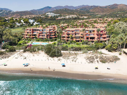 Penthouse Playa – Renoverad takvåning vid stranden i östra Marbella