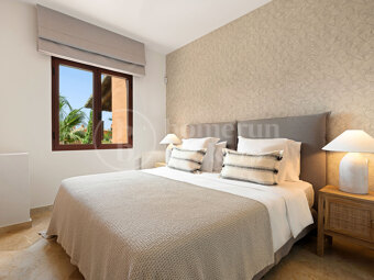 Penthouse Playa – Renovated Beachfront Penthouse in Marbella East