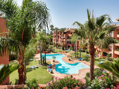 Penthouse Playa – Renoverad takvåning vid stranden i östra Marbella