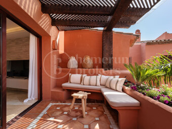 Penthouse Playa – Renovated Beachfront Penthouse in Marbella East