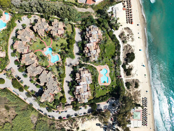 Penthouse Playa – Renovated Beachfront Penthouse in Marbella East