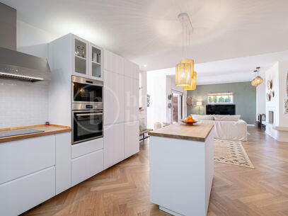 Apartment Les Belvederes - Renovated Elevated Ground Floor with Sea Views