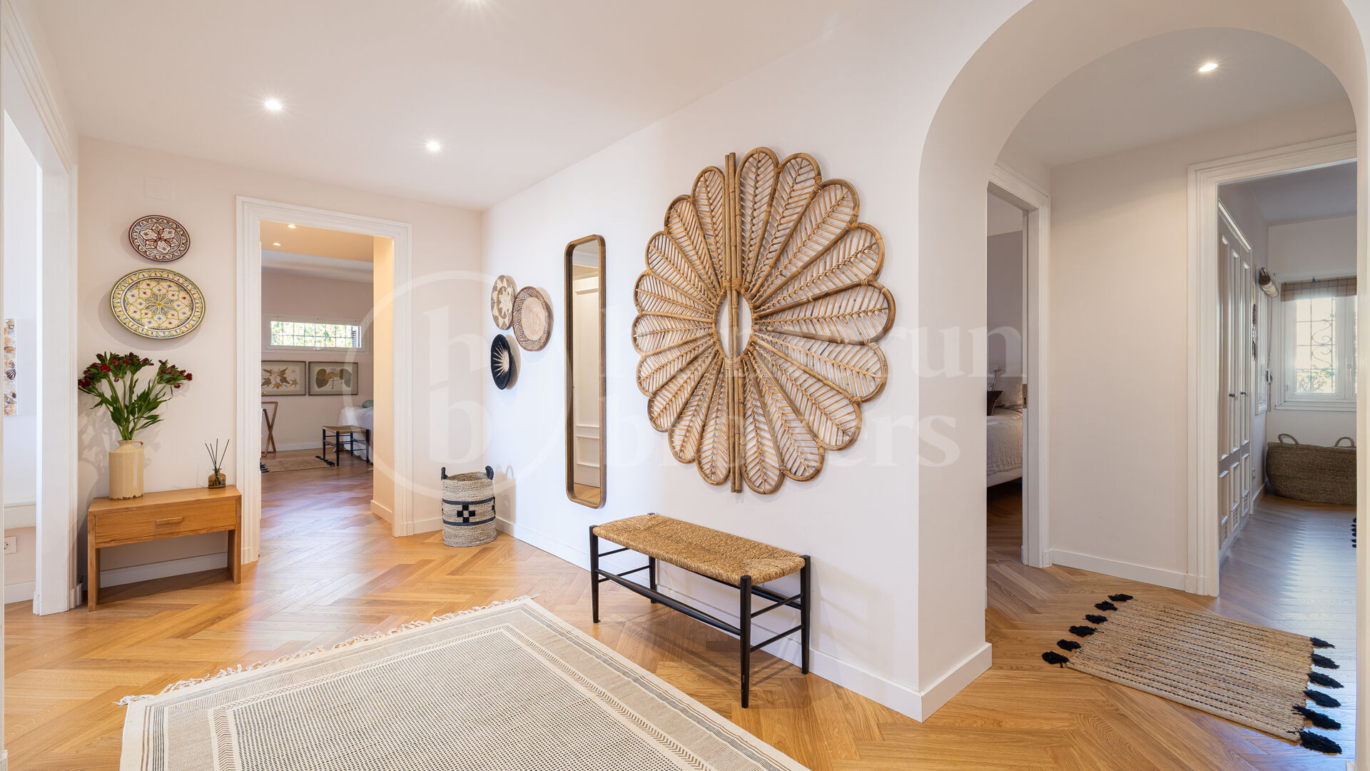 Apartment Les Belvederes - Renovated Elevated Ground Floor with Sea Views