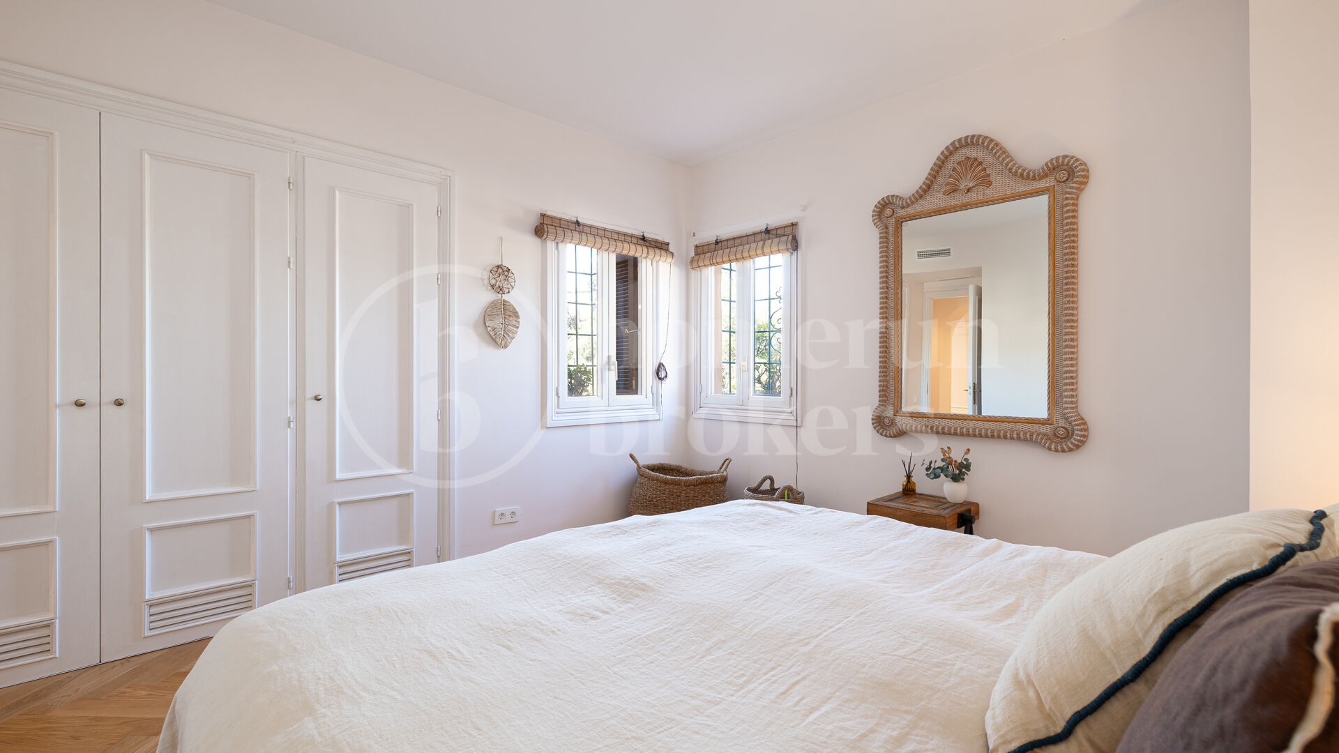 Apartment Les Belvederes - Renovated Elevated Ground Floor with Sea Views