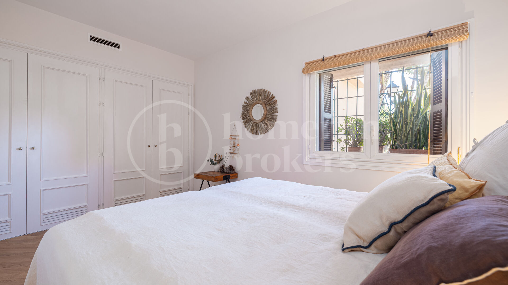 Apartment Les Belvederes - Renovated Elevated Ground Floor with Sea Views