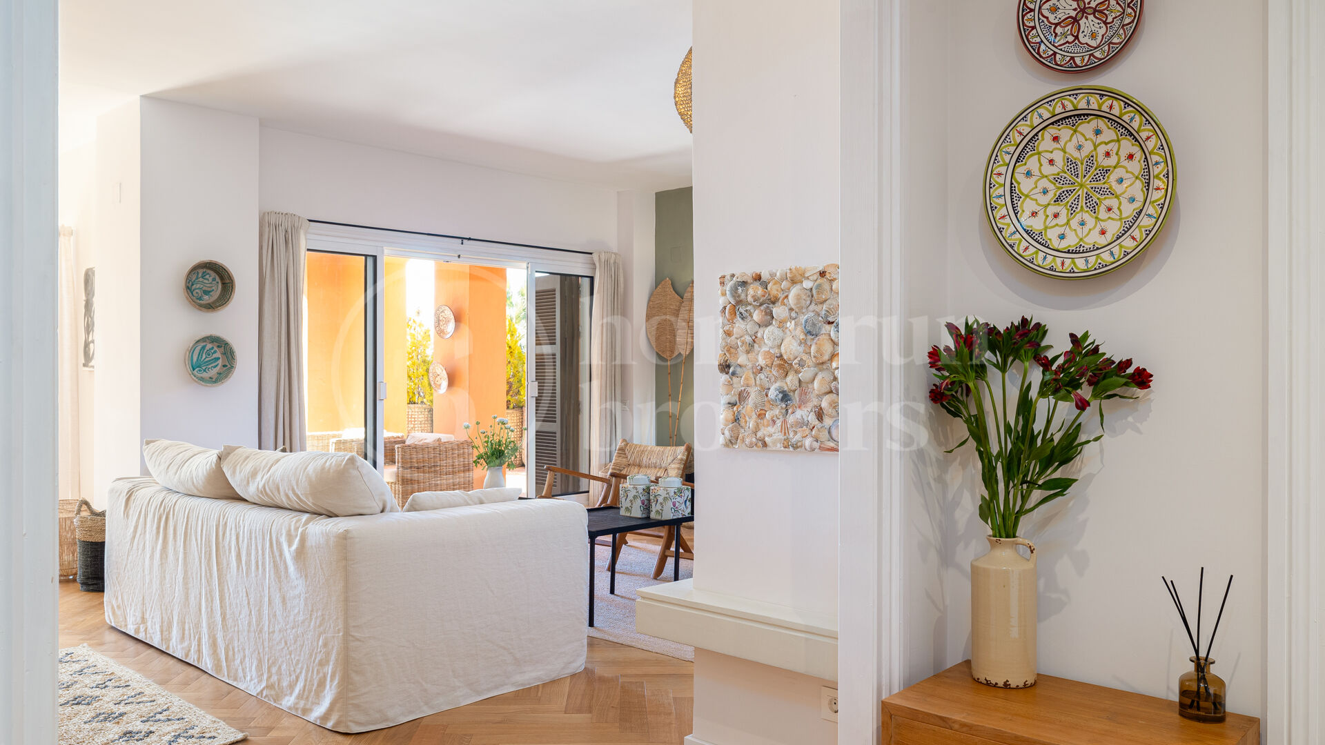 Apartment Les Belvederes - Renovated Elevated Ground Floor with Sea Views
