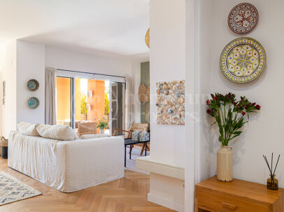 Apartment Les Belvederes - Renovated Elevated Ground Floor with Sea Views