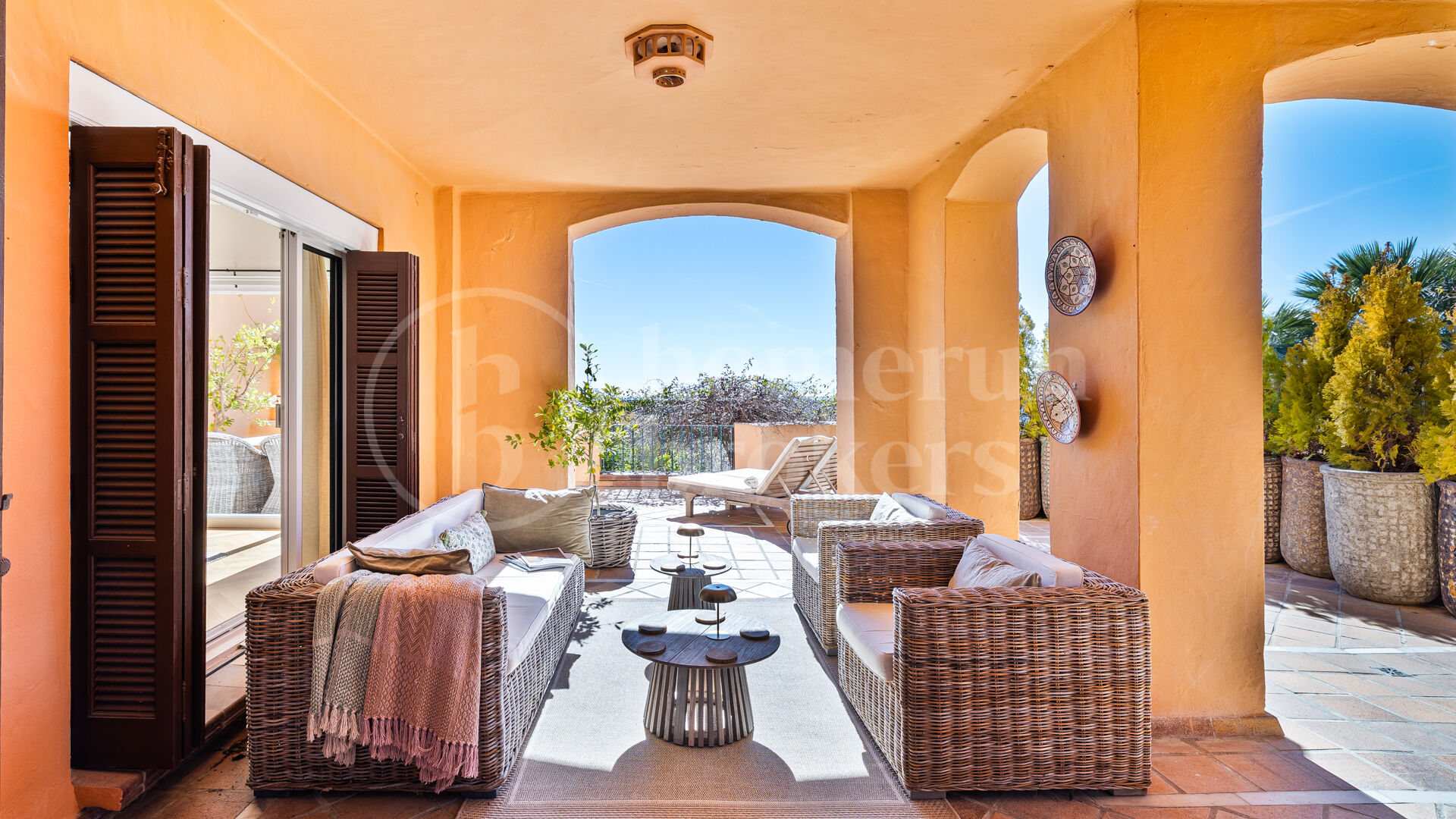 Apartment Les Belvederes - Renovated Elevated Ground Floor with Sea Views