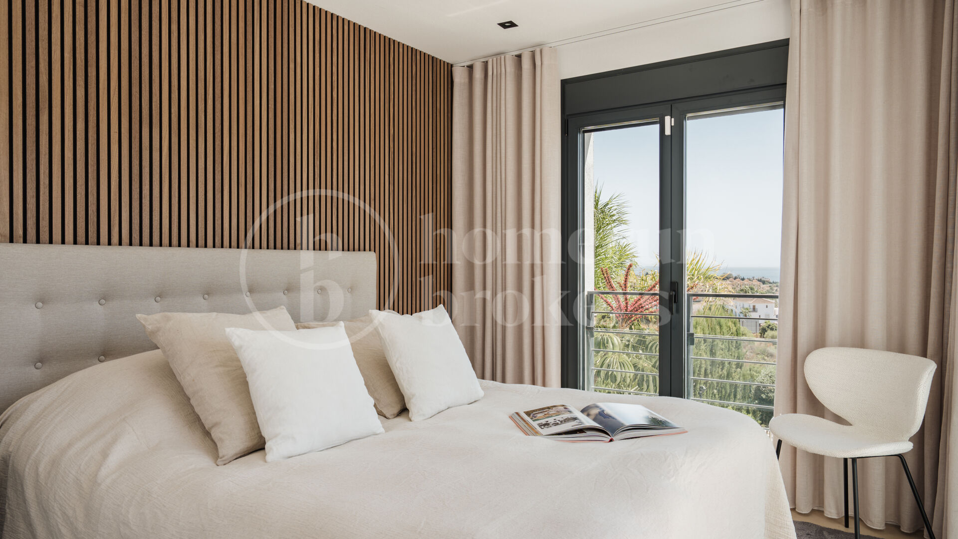 Villa Elva – Renovated Contemporary Villa for Sale in La Resina Golf