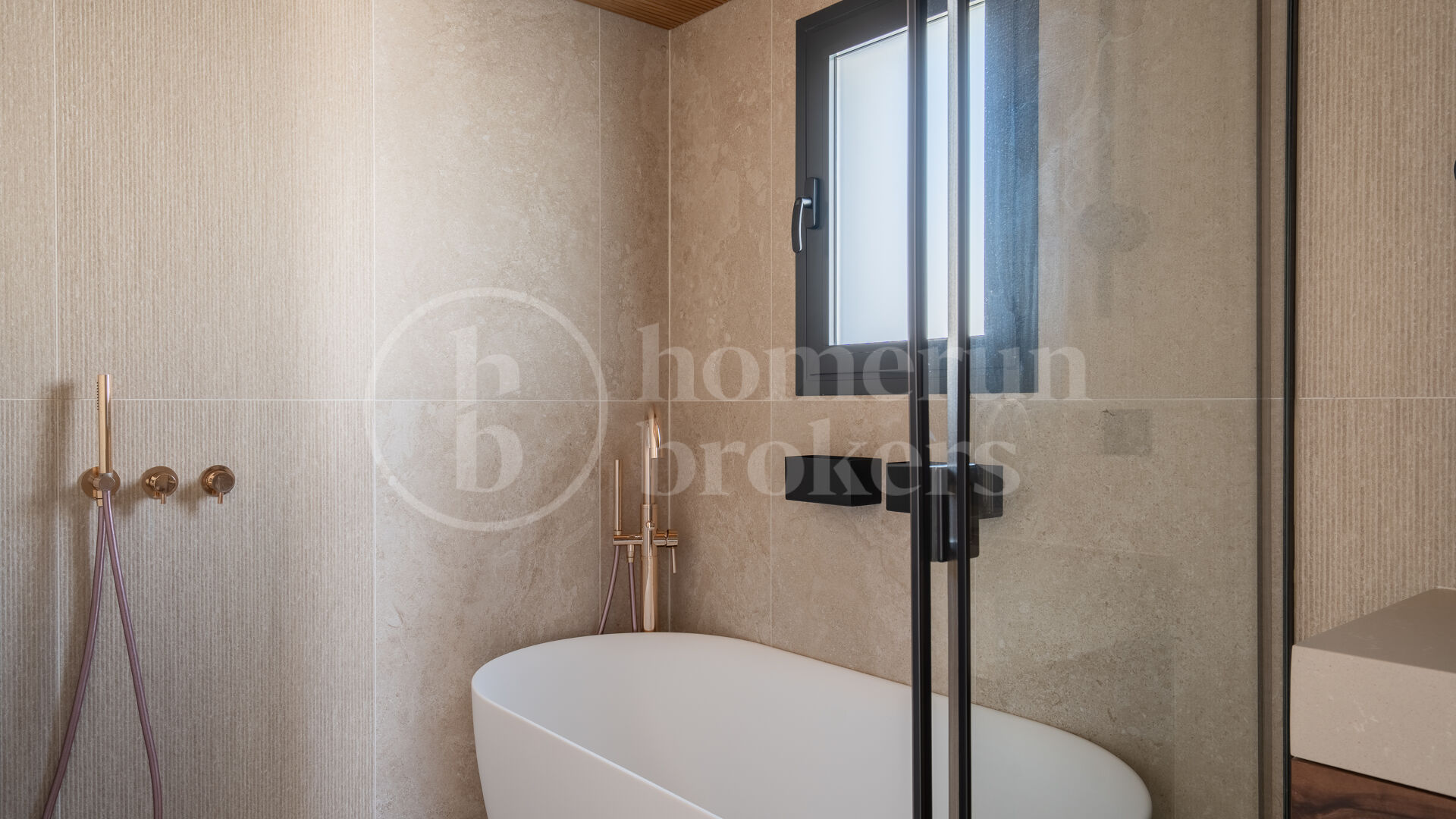 Villa Elva – Renovated Contemporary Villa for Sale in La Resina Golf