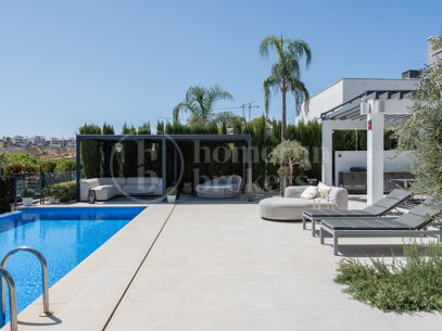 Villa Elva – Renovated Contemporary Villa for Sale in La Resina Golf