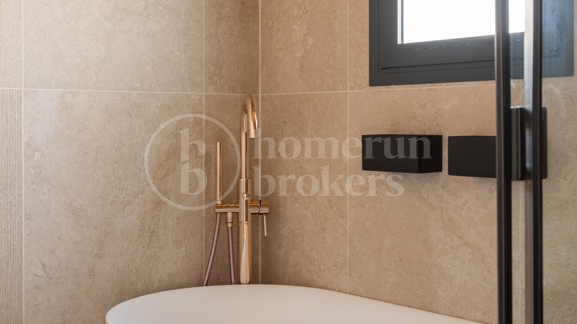 Villa Elva – Renovated Contemporary Villa for Sale in La Resina Golf