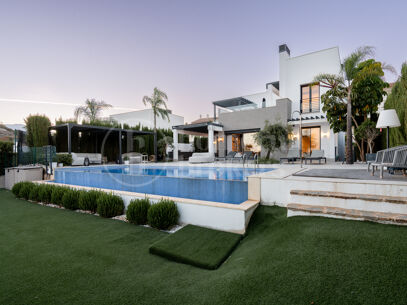 Villa Elva – Renovated Contemporary Villa for Sale in La Resina Golf