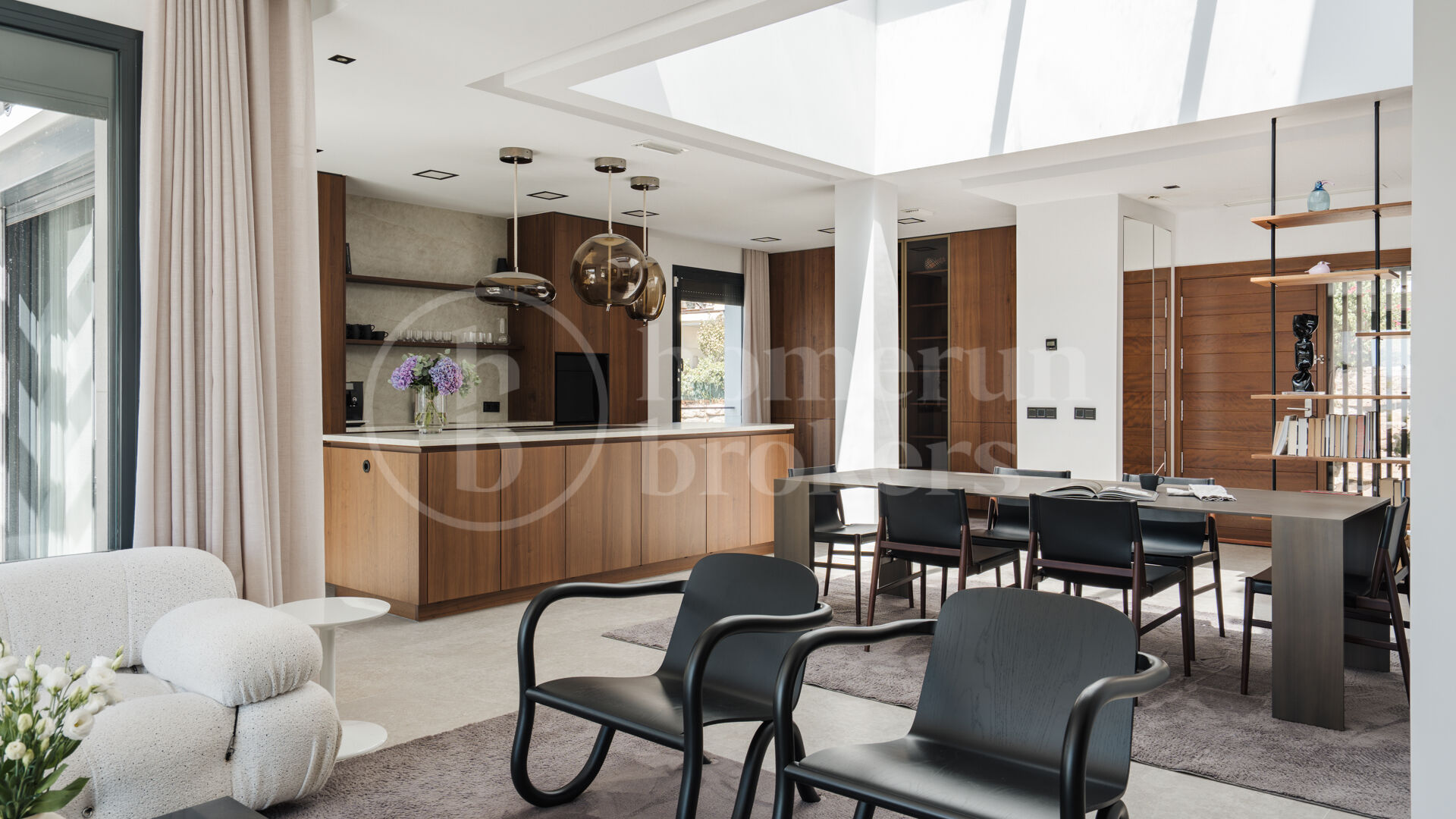 Villa Elva – Renovated Contemporary Villa for Sale in La Resina Golf