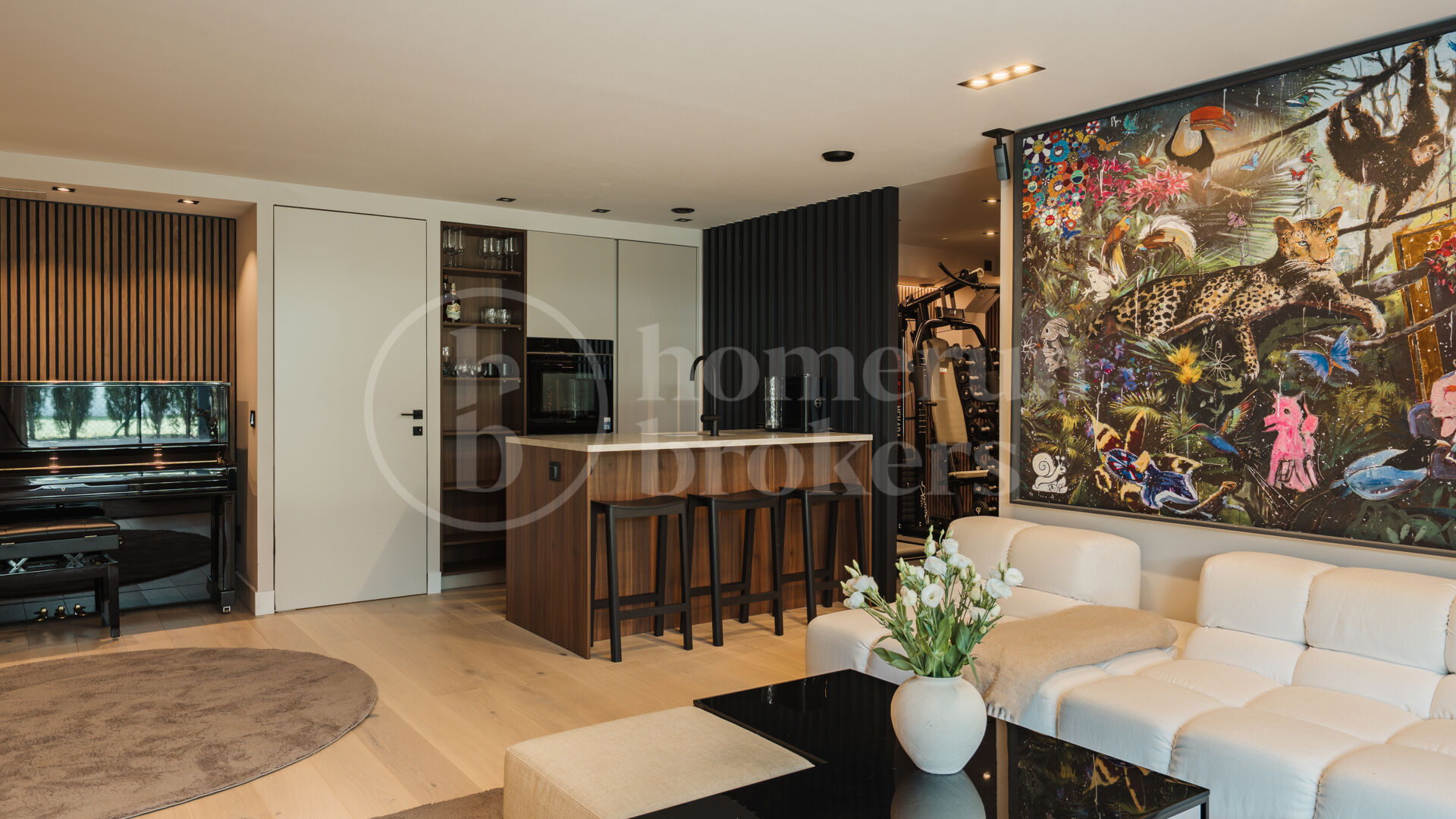 Villa Elva – Renovated Contemporary Villa for Sale in La Resina Golf