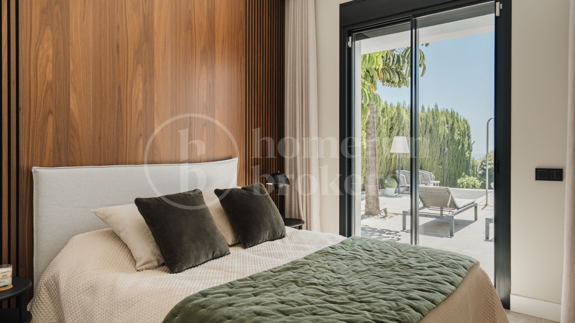 Villa Elva – Renovated Contemporary Villa for Sale in La Resina Golf