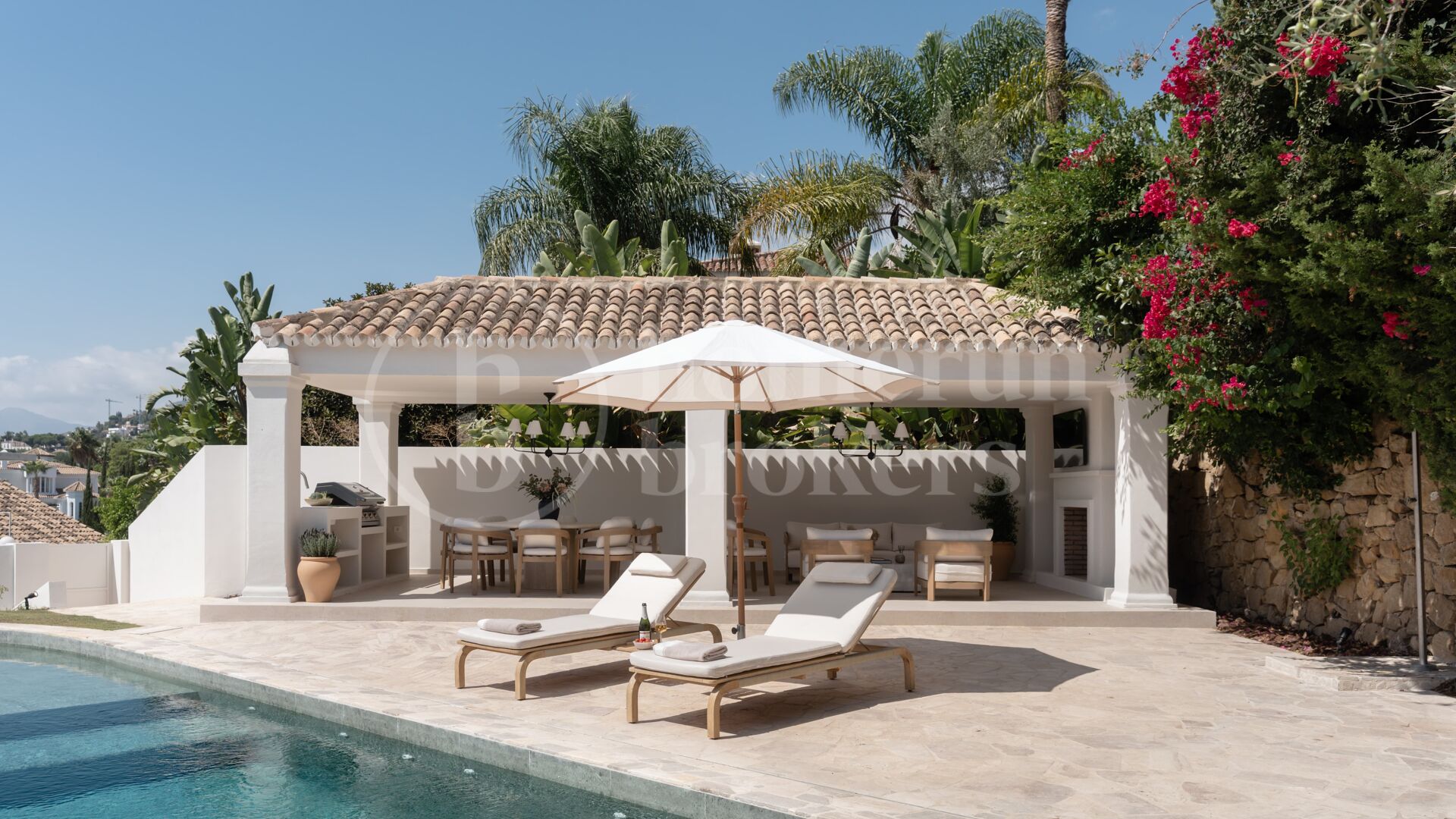 Villa Blanc – Totally Renovated Mediterranean Villa for Sale in Nueva Andalucía