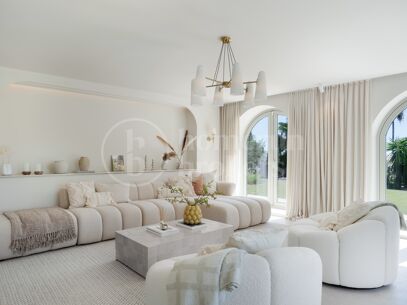 Villa Blanc – Totally Renovated Mediterranean Villa for Sale in Nueva Andalucía