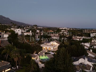 Villa Blanc – Totally Renovated Mediterranean Villa for Sale in Nueva Andalucía