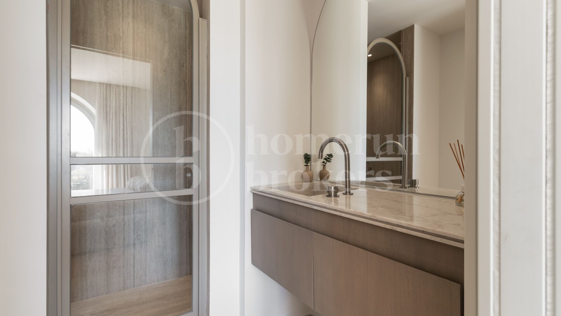 Villa Blanc – Totally Renovated Mediterranean Villa for Sale in Nueva Andalucía