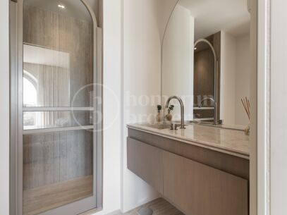 Villa Blanc – Totally Renovated Mediterranean Villa for Sale in Nueva Andalucía