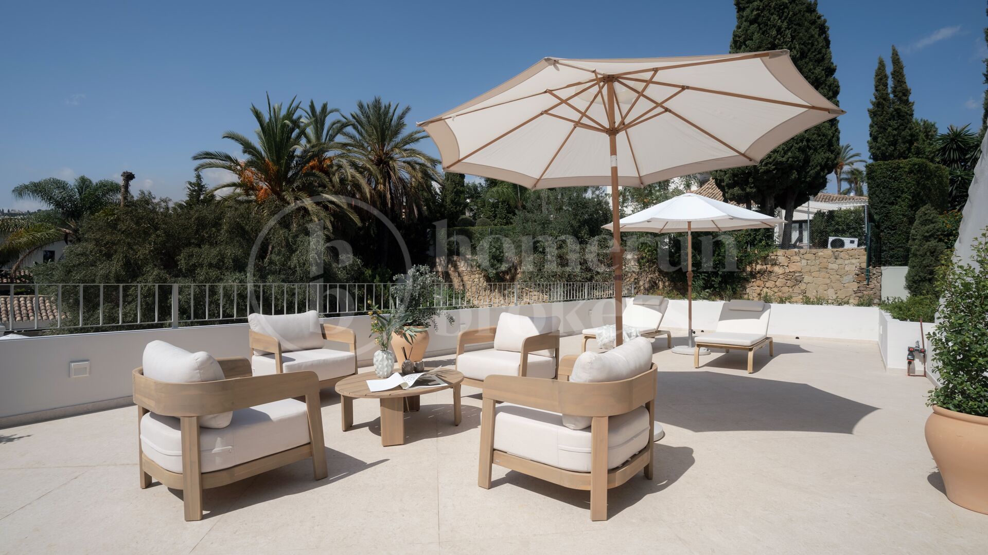Villa Blanc – Totally Renovated Mediterranean Villa for Sale in Nueva Andalucía